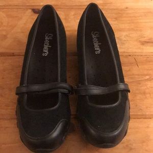 Black Skechers